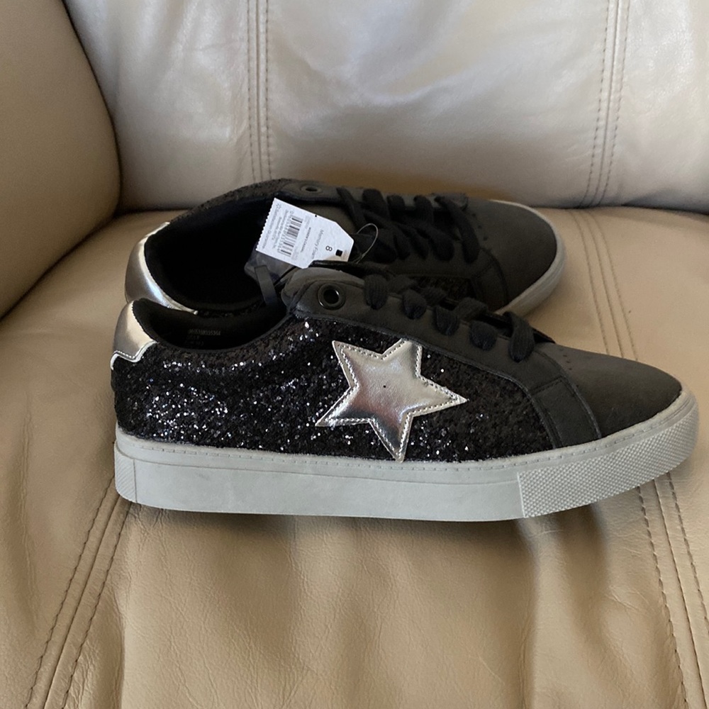 Cute black sneakers with black glitter and shiny silver star! Size 8. NWT